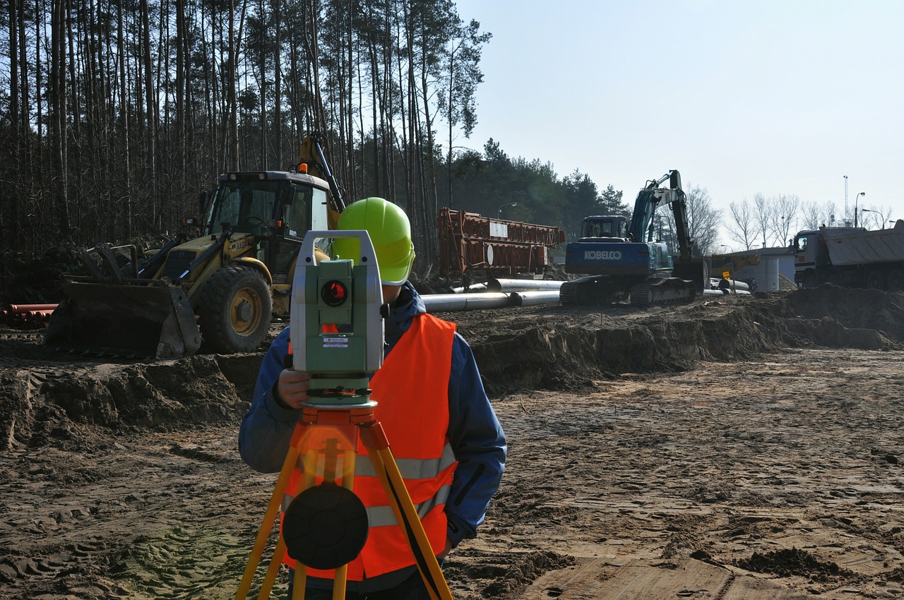 surveyor-585463_1280
